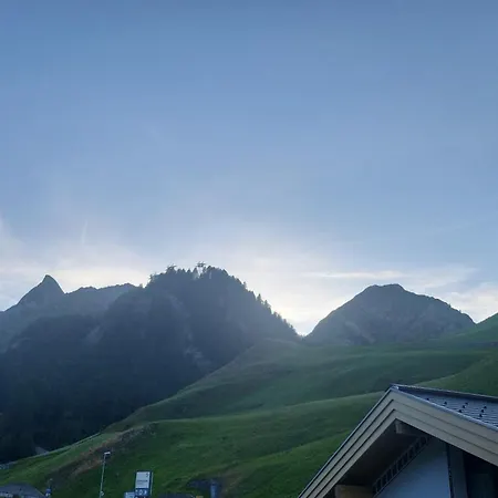 Chasa Max شقة سامنون